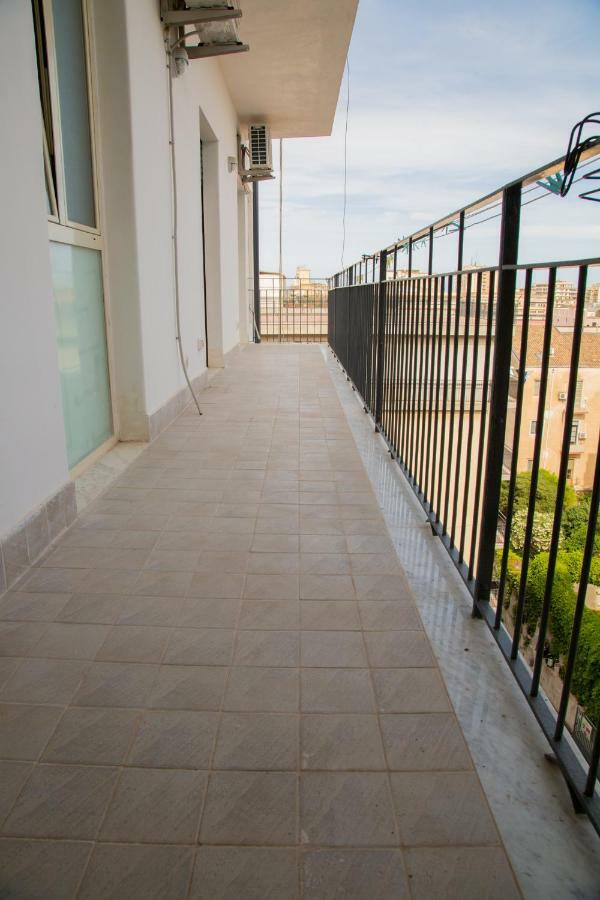 B&B Attico 160 Катания Экстерьер фото